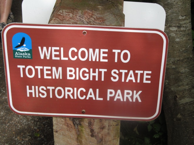 Sign welcoming us to Totem Bight State Park